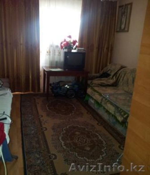 квартира просторная и теплая, хорошие соседи, малосемейный дом, много магазинов  - Изображение #3, Объявление #1221584